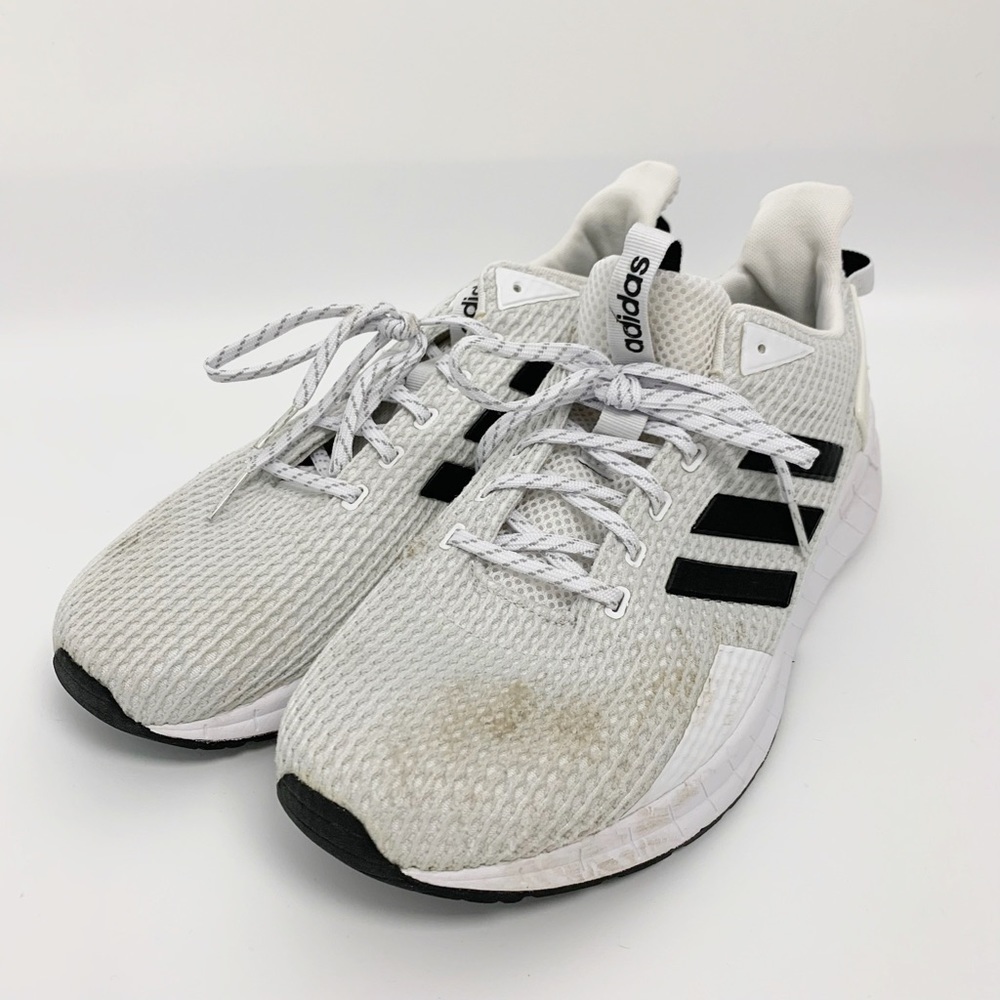 Adidas quester ride running shoes in stone Sz 11.5